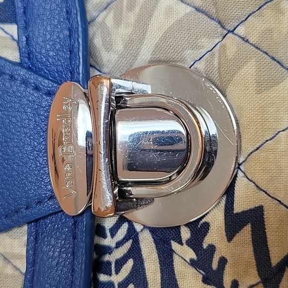 Vera Bradley Wallet Wristlet - Picture 6 of 6